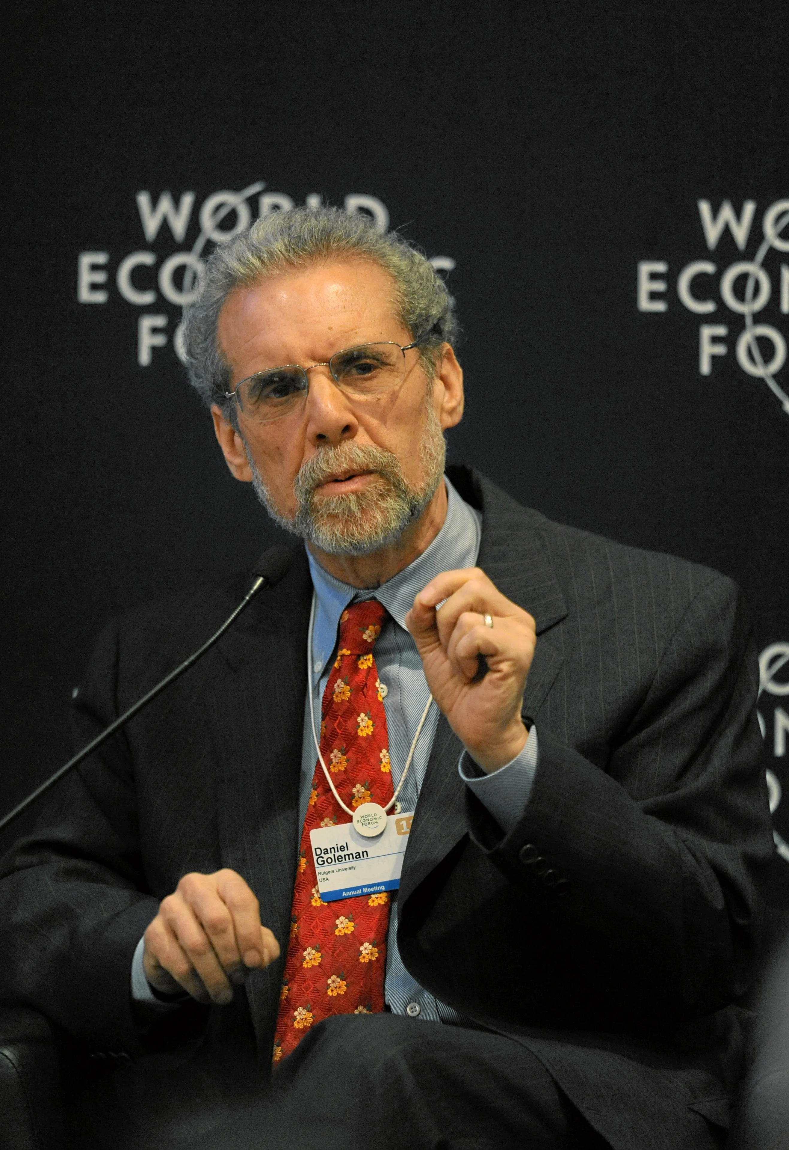 Retrato del psicólogo Daniel Goleman durante una intervención pública