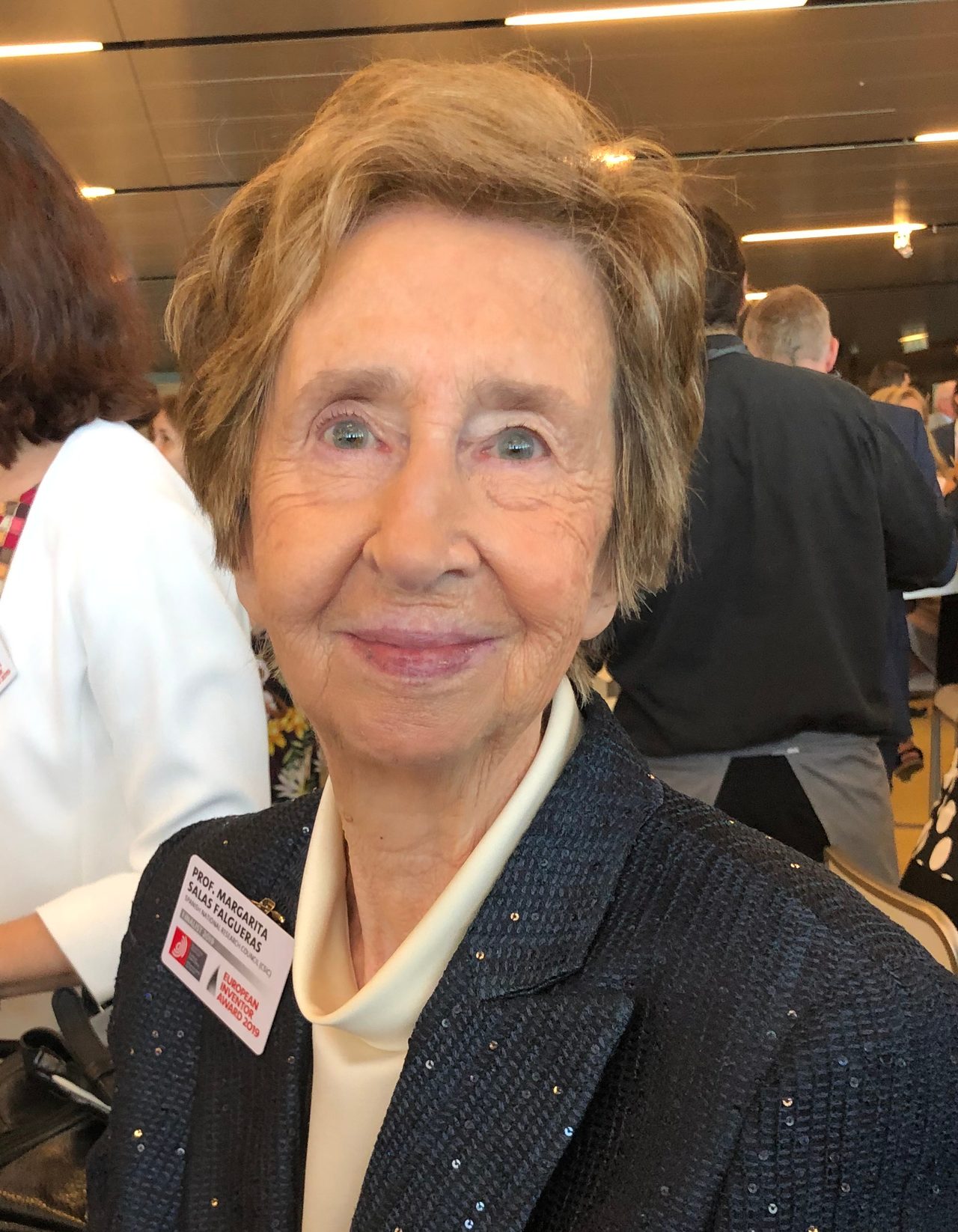Retrato de la científica Margarita Salas
