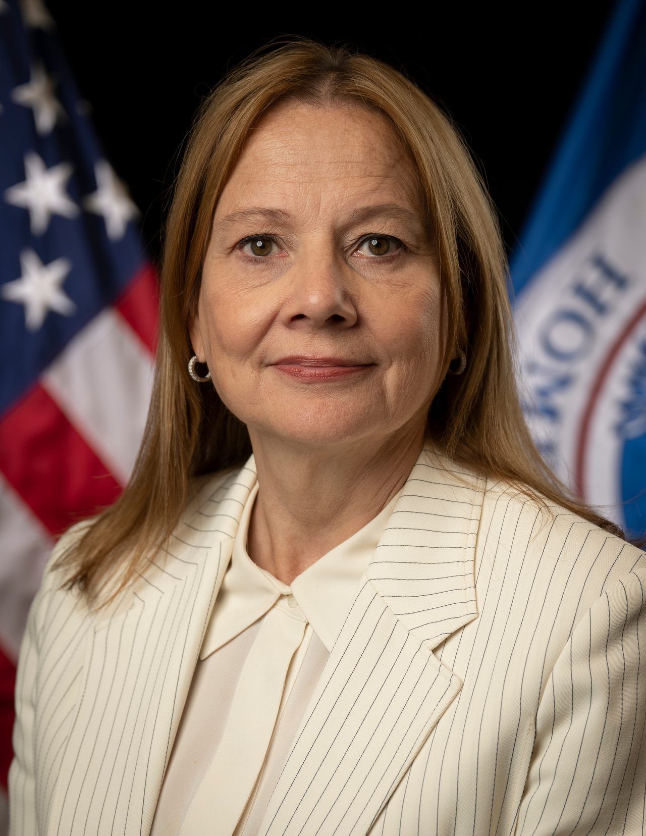 Retrato oficial de Mary Barra